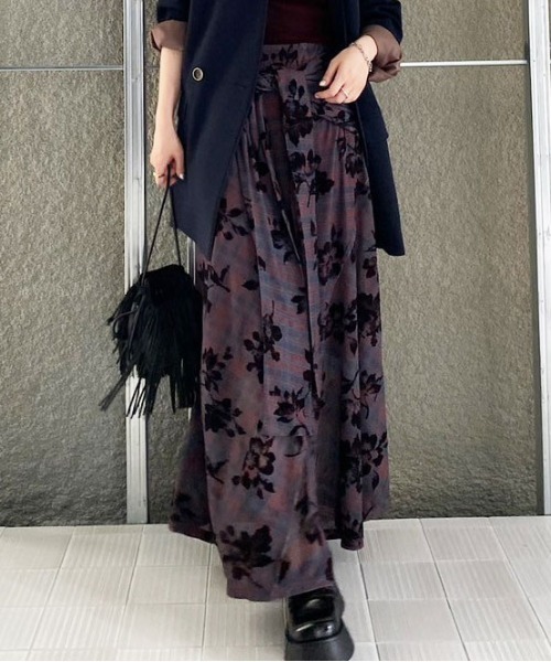 Ameri（アメリ）の「FLOCKY FLOWER TWIST SKIRT（スカート）」 - WEAR