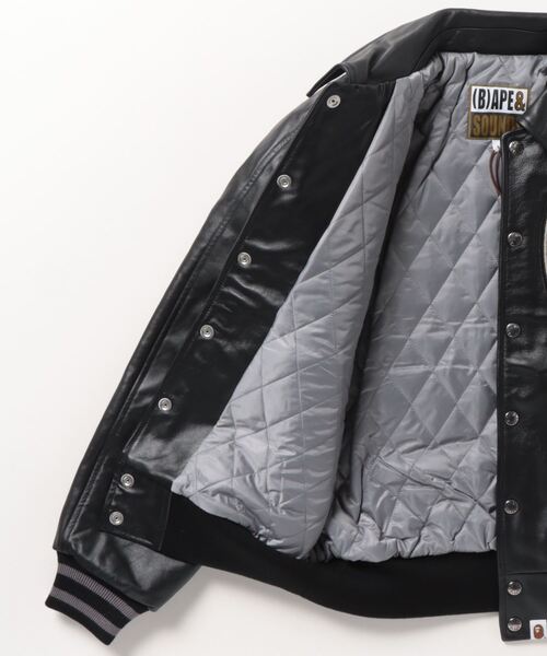 A BATHING APE（アベイシングエイプ）の「(B)APE LEATHER VARSITY