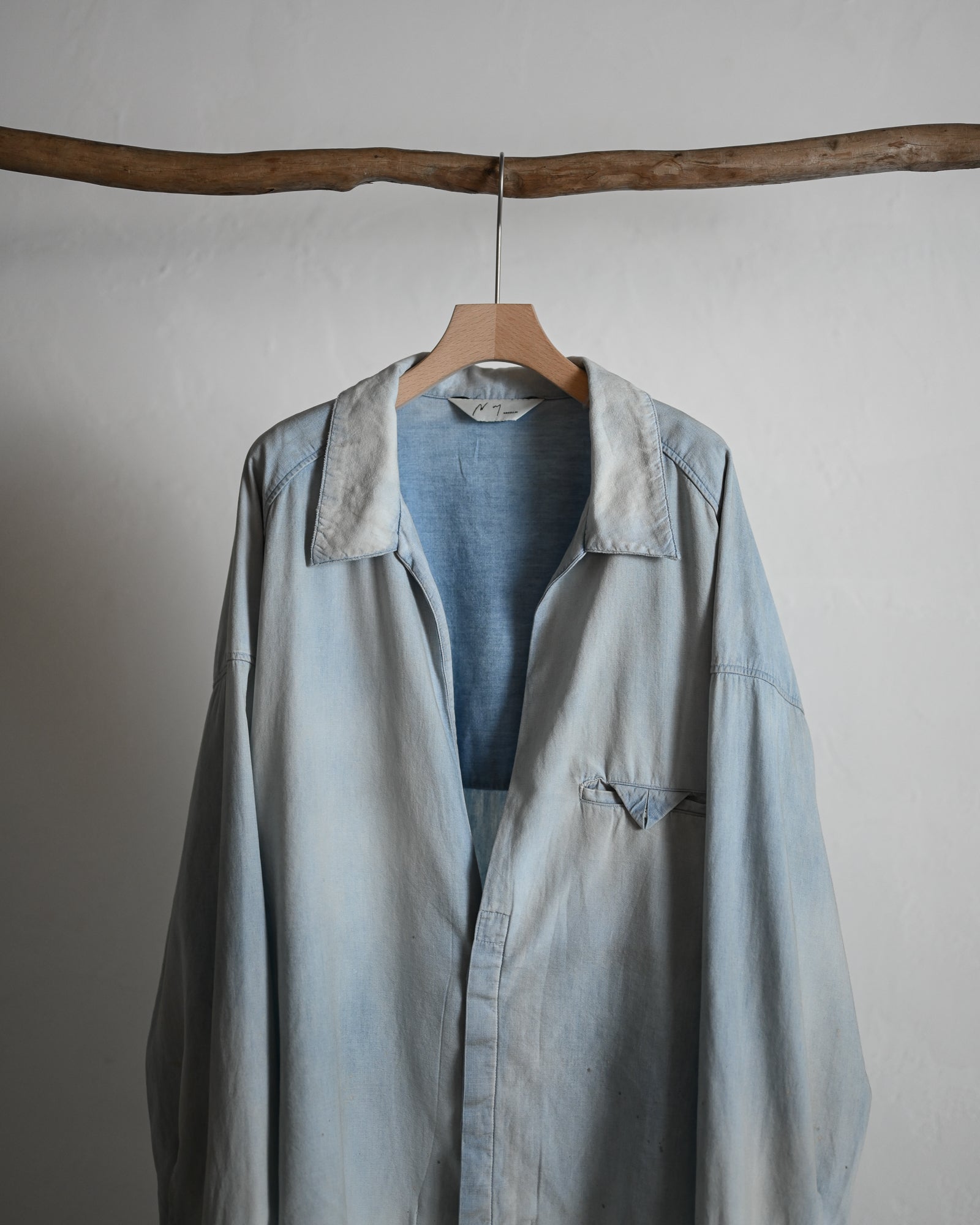 ANCELLM - AGING CHAMBRAY LONG SHIRT | COELACANTH アンセルム 正規