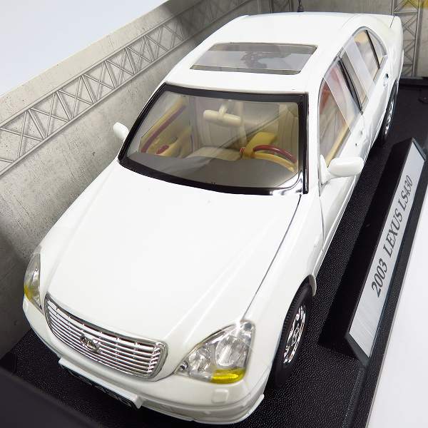 MOTOR MAX/モーターマックス 1/18 2003 LEXUS LS430 ホワイトの買取