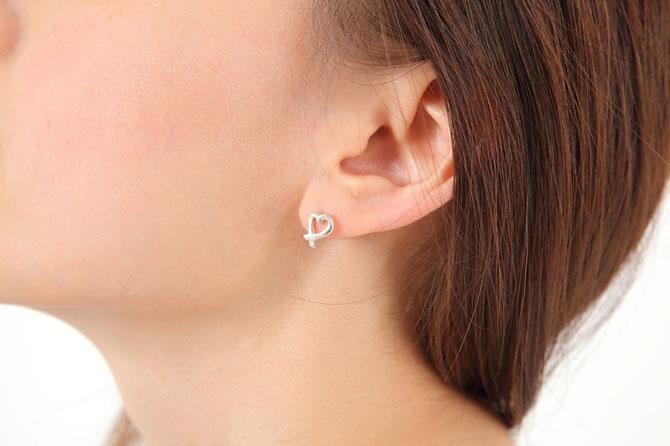 送料無料】 TIFFANY & Co. ラビングハート（S） ピアス