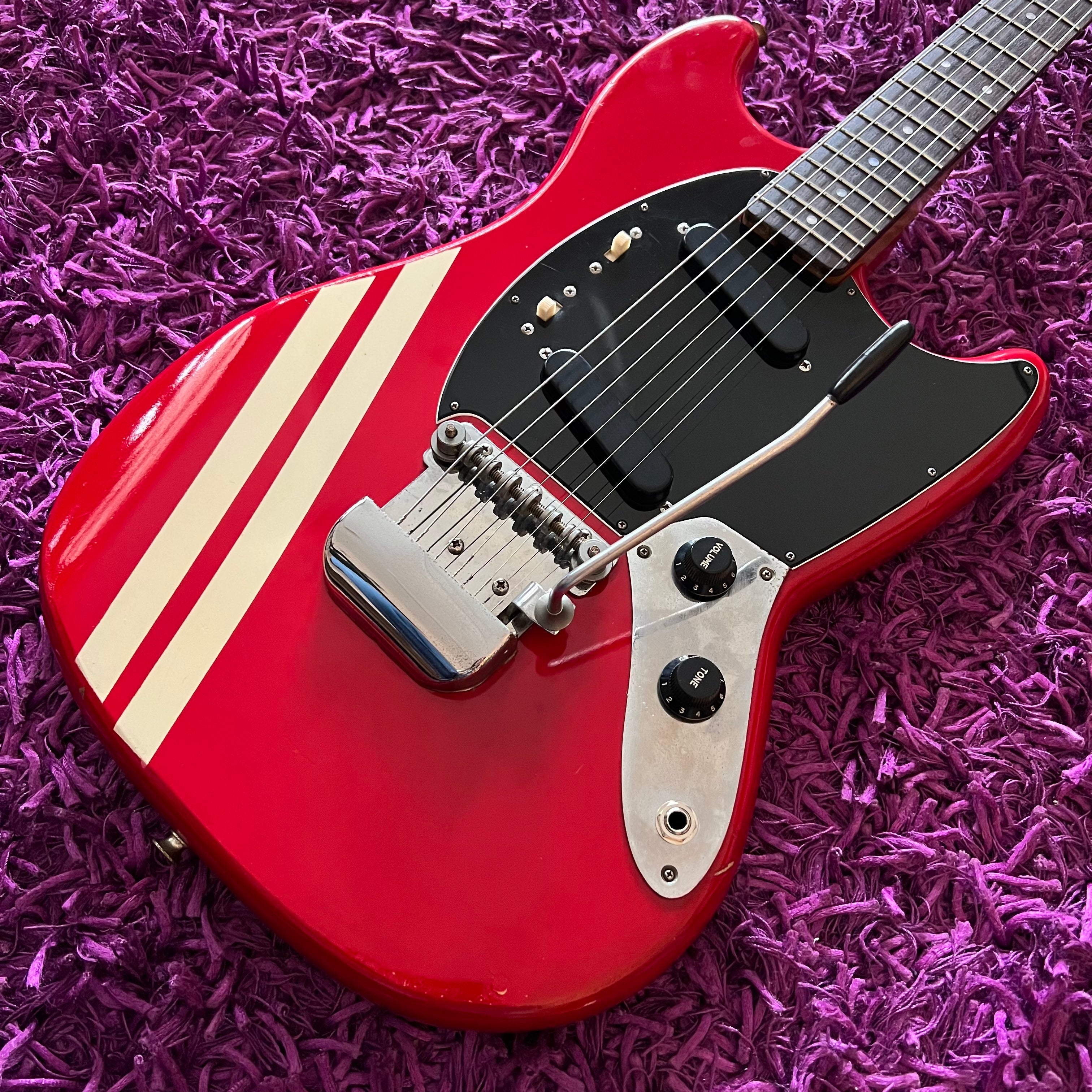 Tomson Splendor Series Competition Red Mustang (70s MIJ) – Deep