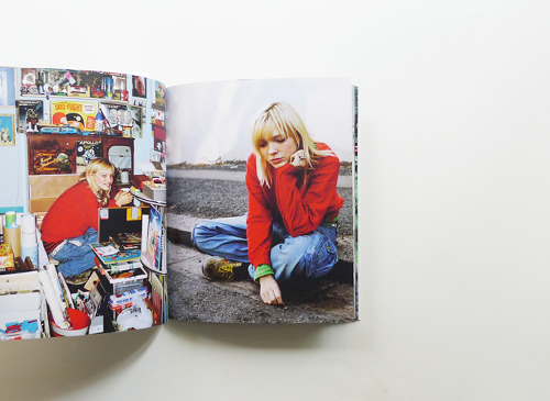 古書古本 dessin：Valerie Phillips: I Can't Believe a Girl is