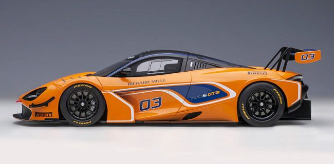 AUTOart McLaren 720S GT3 Presentation Car #3 - Orange