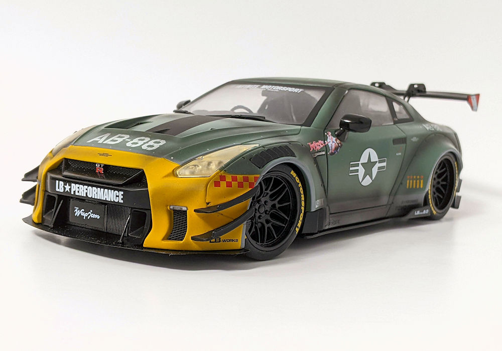 REVIEW: Solido Nissan GT-R R35 LBWK Army Fighter • DiecastSociety.com