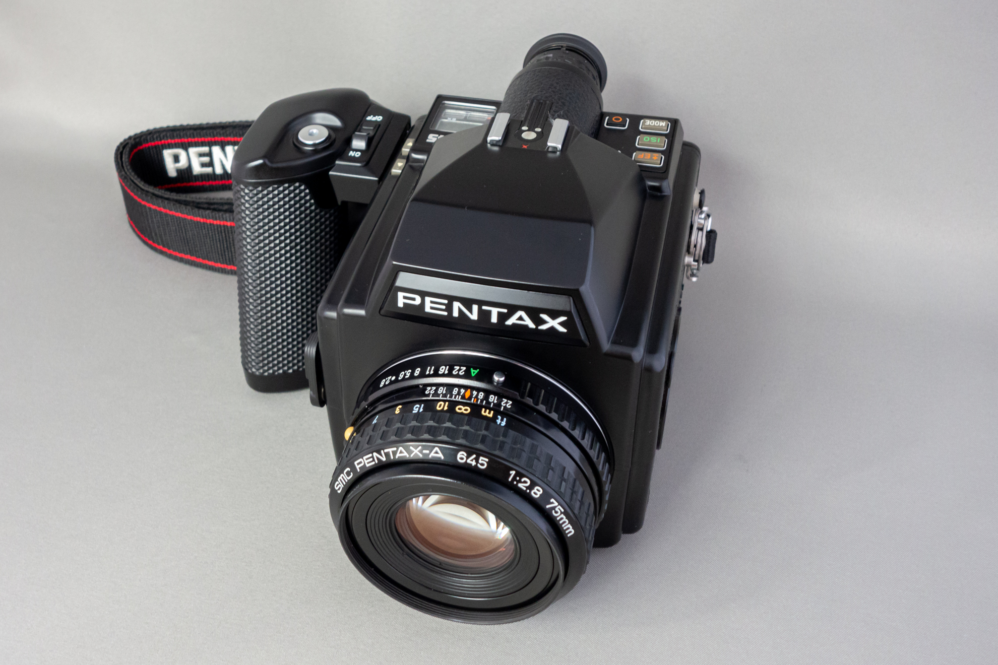 PENTAX 645 ◇レビュー 外観編◇ | デジタル試しうち