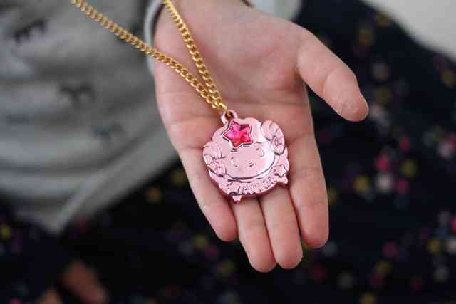 女子ママ必見！キラキラアクセが150円の食玩“セボンスター”｜cozre