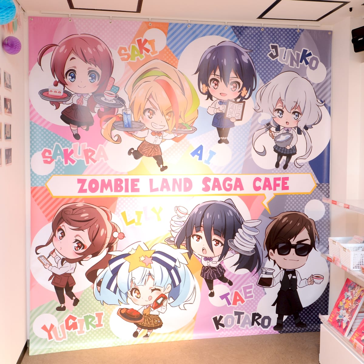 歌唱曲をイメージしたメニューやグッズが登場！ゾンビランドサガ