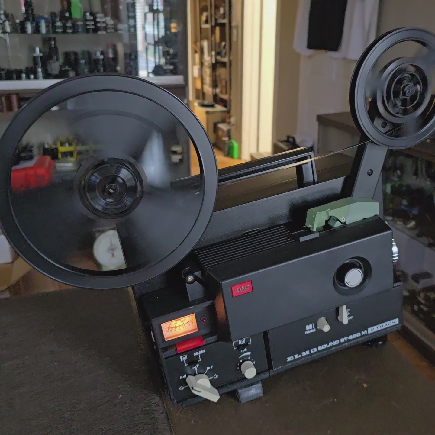 Elmo ST-600 M Super 8mm Sound Projector S# 412214 – Du-All Camera