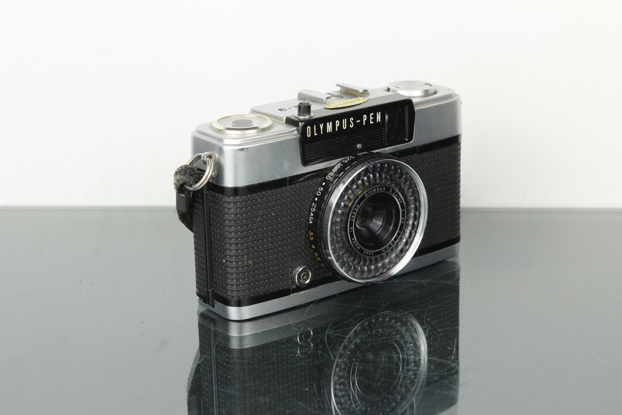 Olympus-Pen EE-3 – Dutch|Thrift
