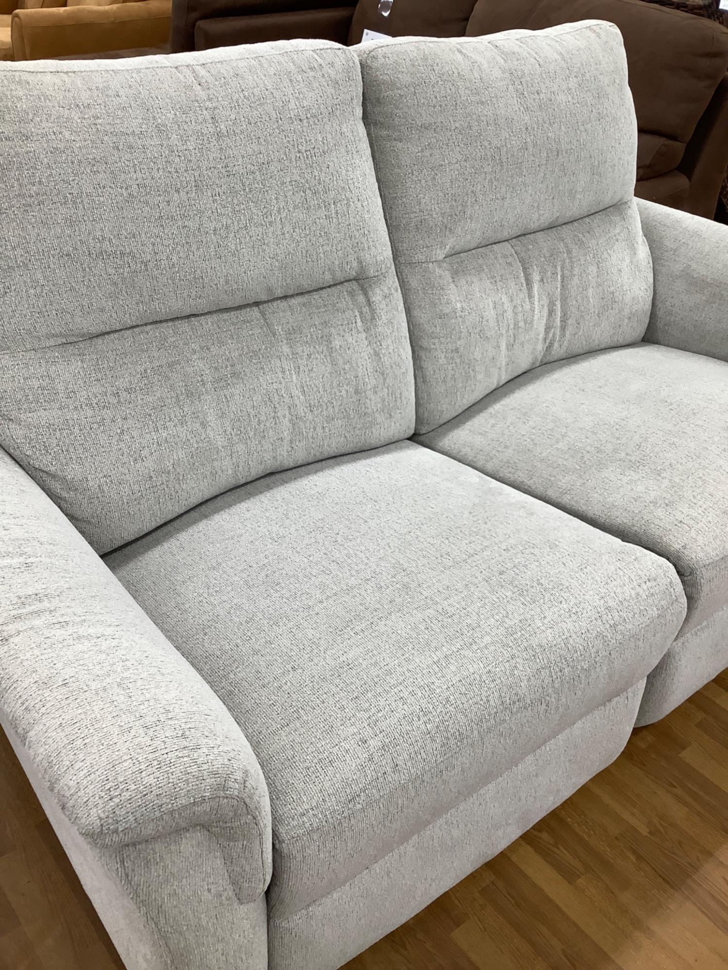 ニトリ 3人掛け電動布張りリクライニングソファ ベージュ KK6133 幅183