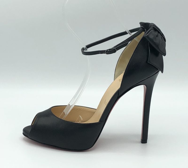 Christian Louboutin(クリスチャンルブタン)ルブタンブラックオープン