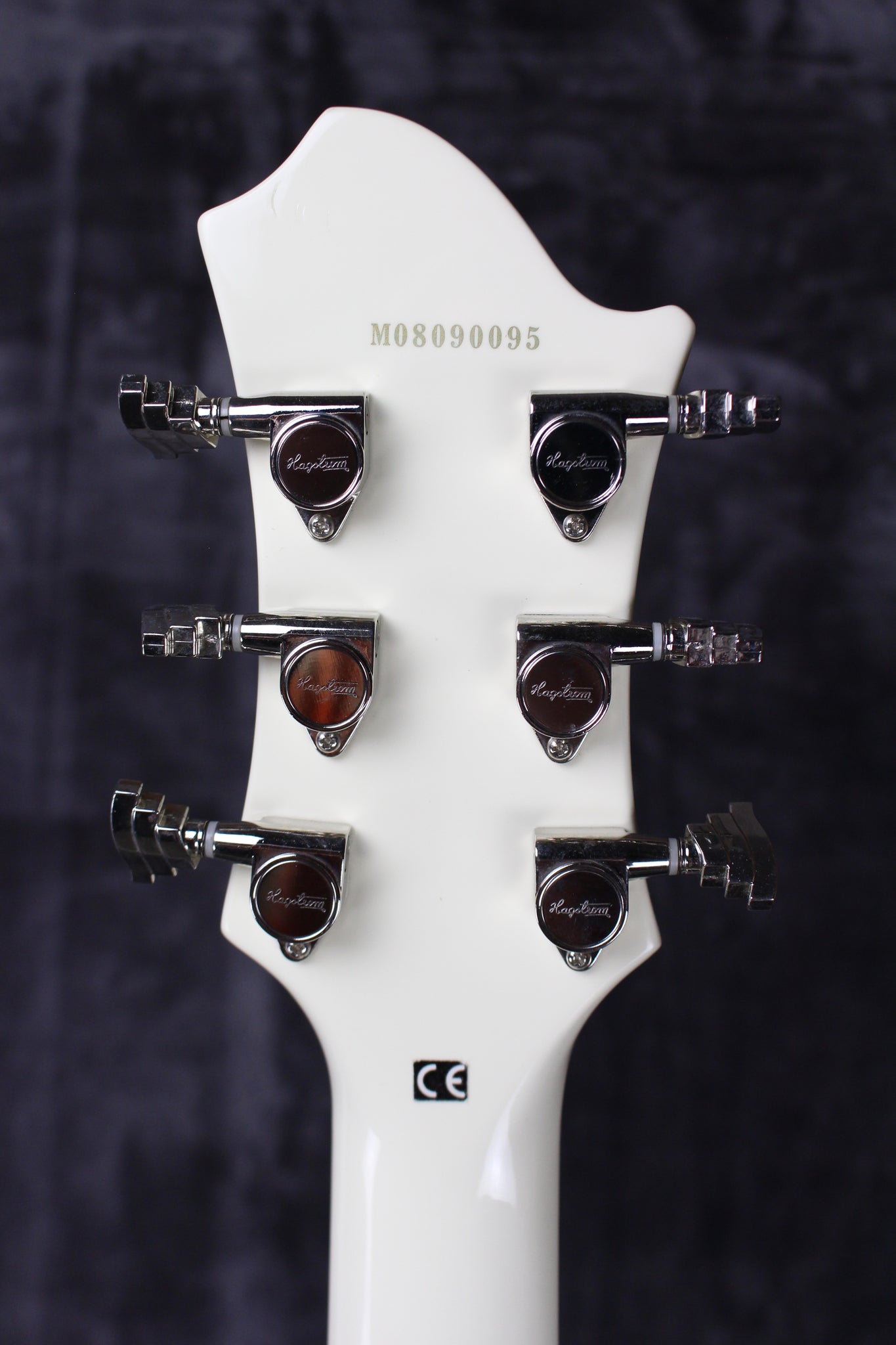 Hagstrom F200P – Empire Guitars