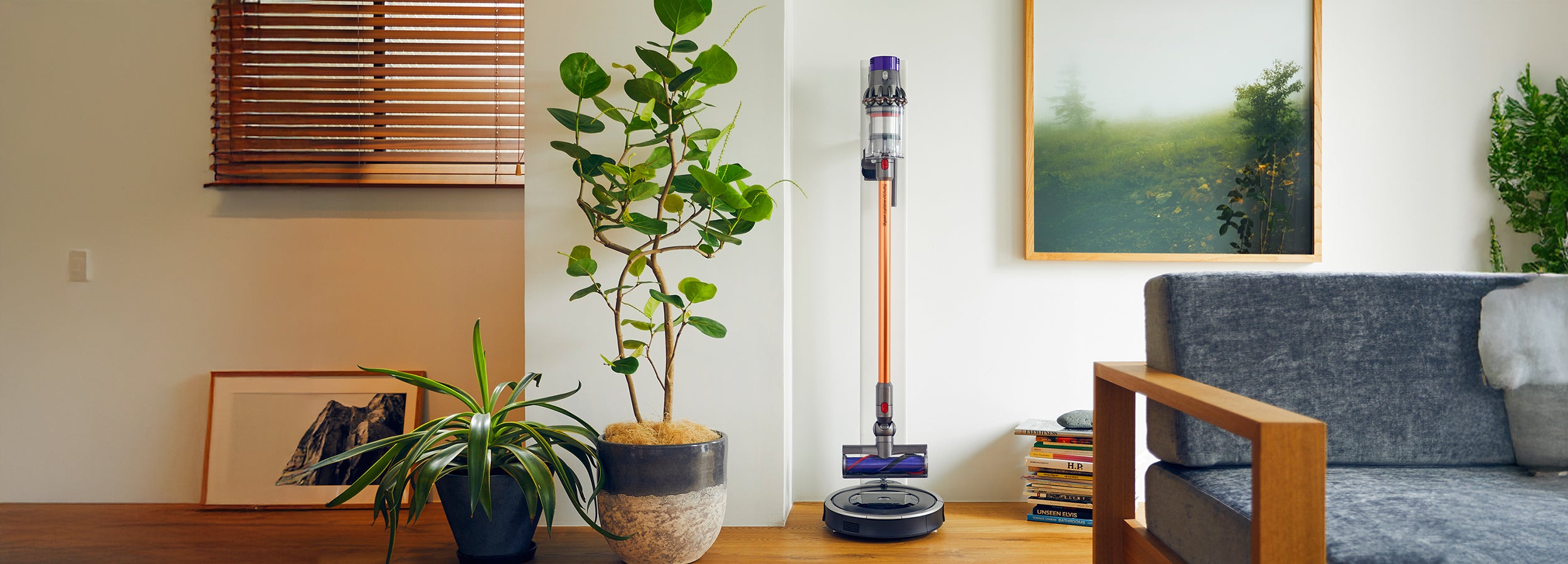 WALL INTERIOR CLEANER STAND