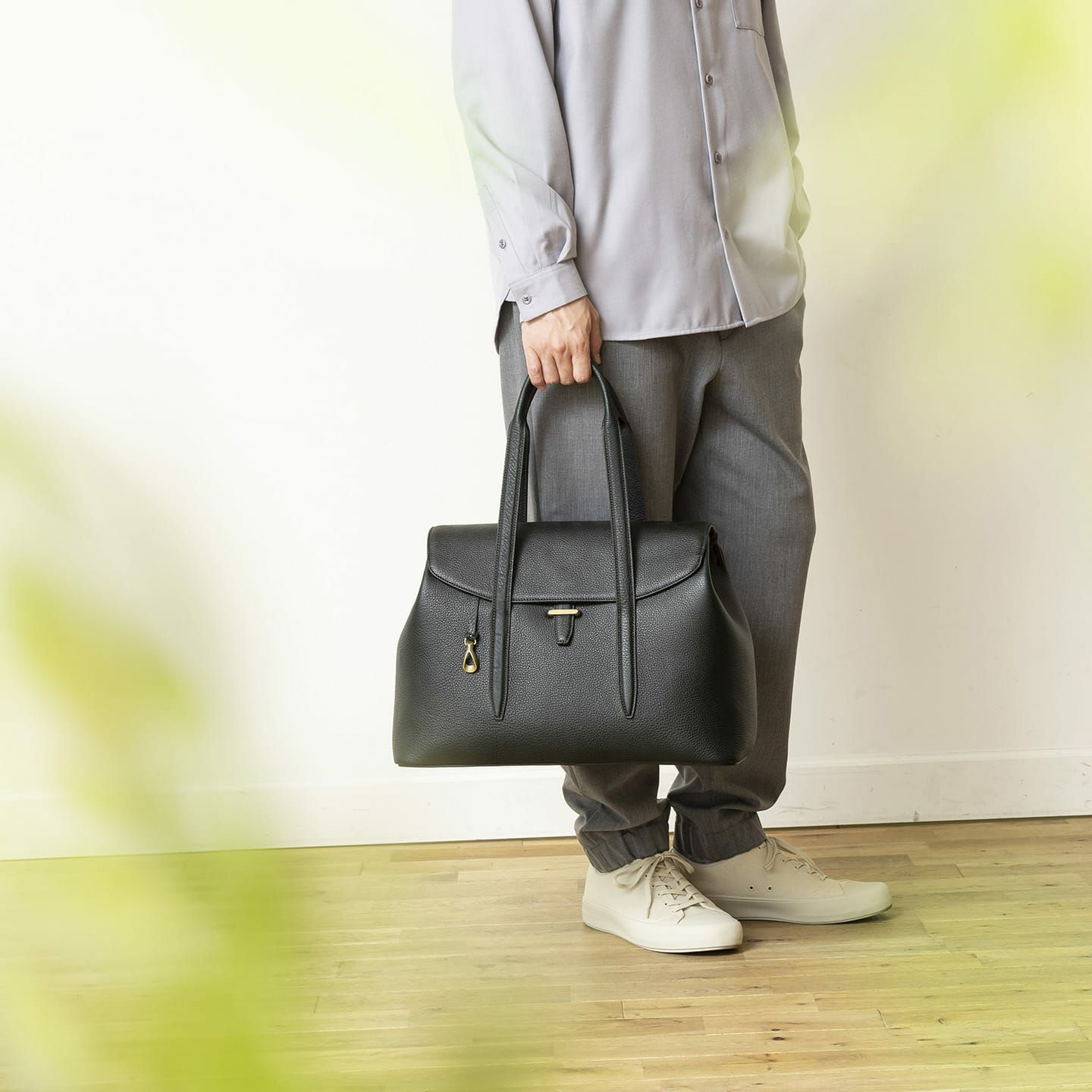 シュリンク フラップトートバッグ(S)《Embrace》 - British Green