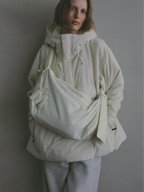 Marmot×ETRE TOKYO PERTEXパディングショルダーバック(F OFF WHITE