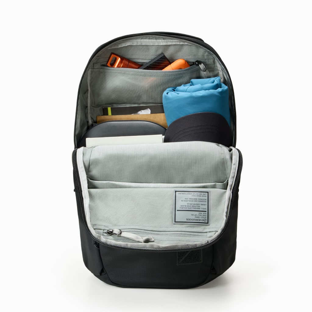 EVERGOODS - Civic Half Zip | The Classic Daybag Upgraded