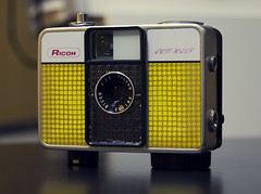 Ricoh Auto Half - Camera-wiki.org - The free camera encyclopedia