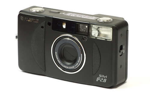希少 FUJIFILM silvi F2.8 世界限定5000台フィルムカメラ 希少