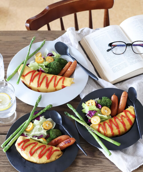 ARAS 深皿スクープとスプーン+フォークのキッズセット ブラックの通販