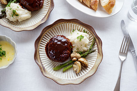 レ13 oldwhite しのぎ模様の洋皿 - 益子焼の小さな窯元「よしざわ窯