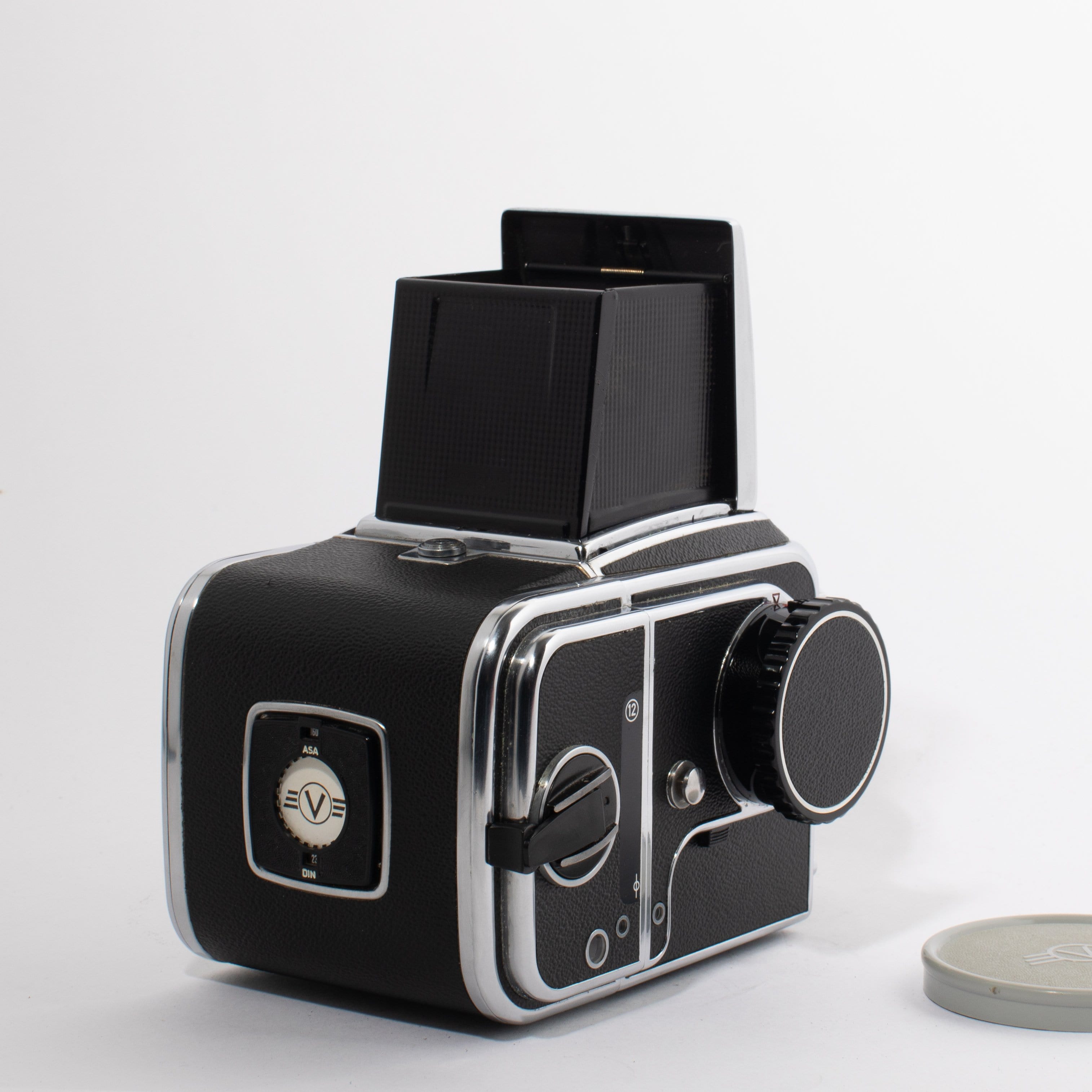 Hasselblad 500C with Zeiss Planar T* 80mm f/2.8 - MINT – Film