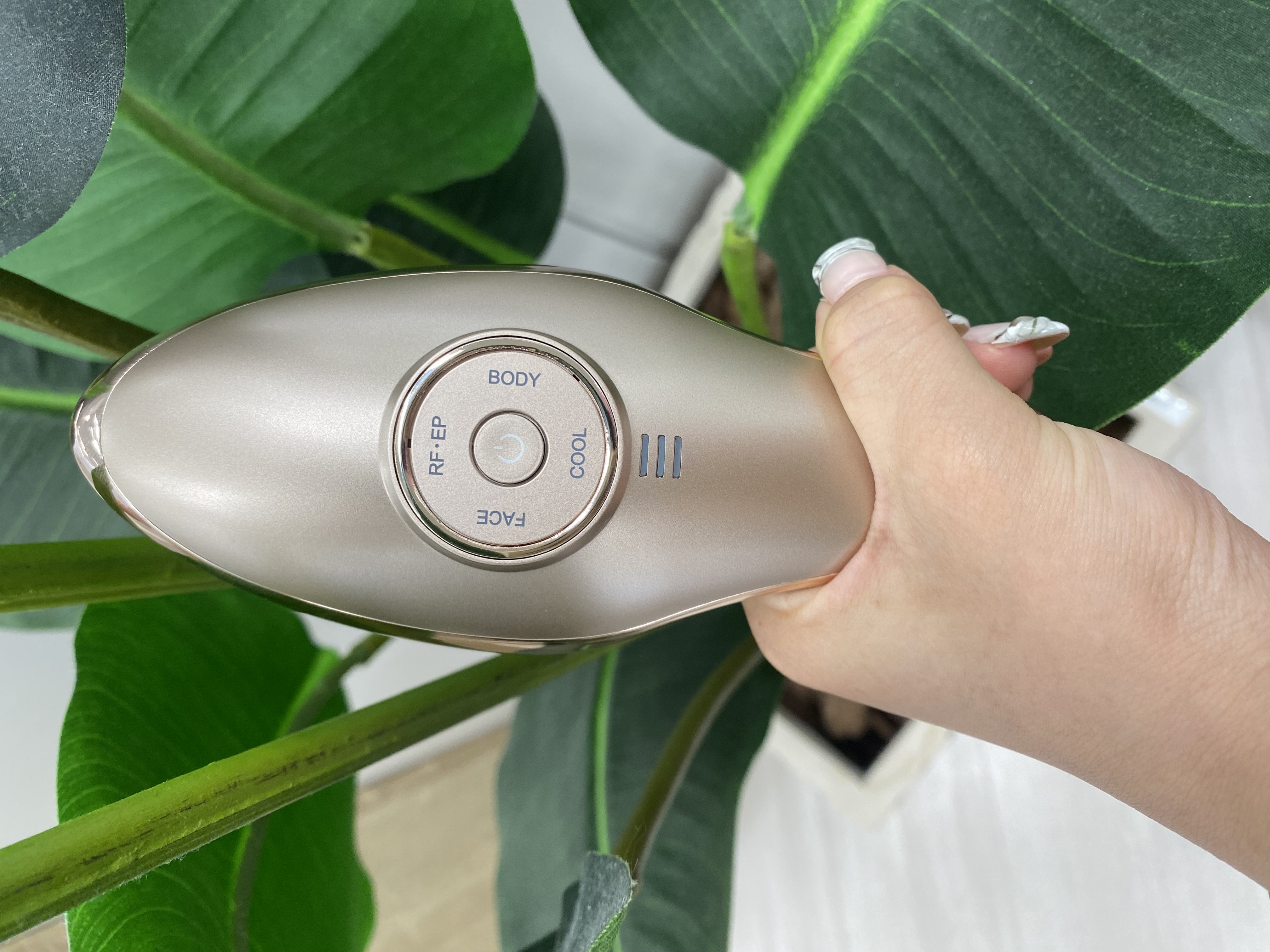 ME / MEラボンエクラの公式商品情報｜美容・化粧品情報はアットコスメ