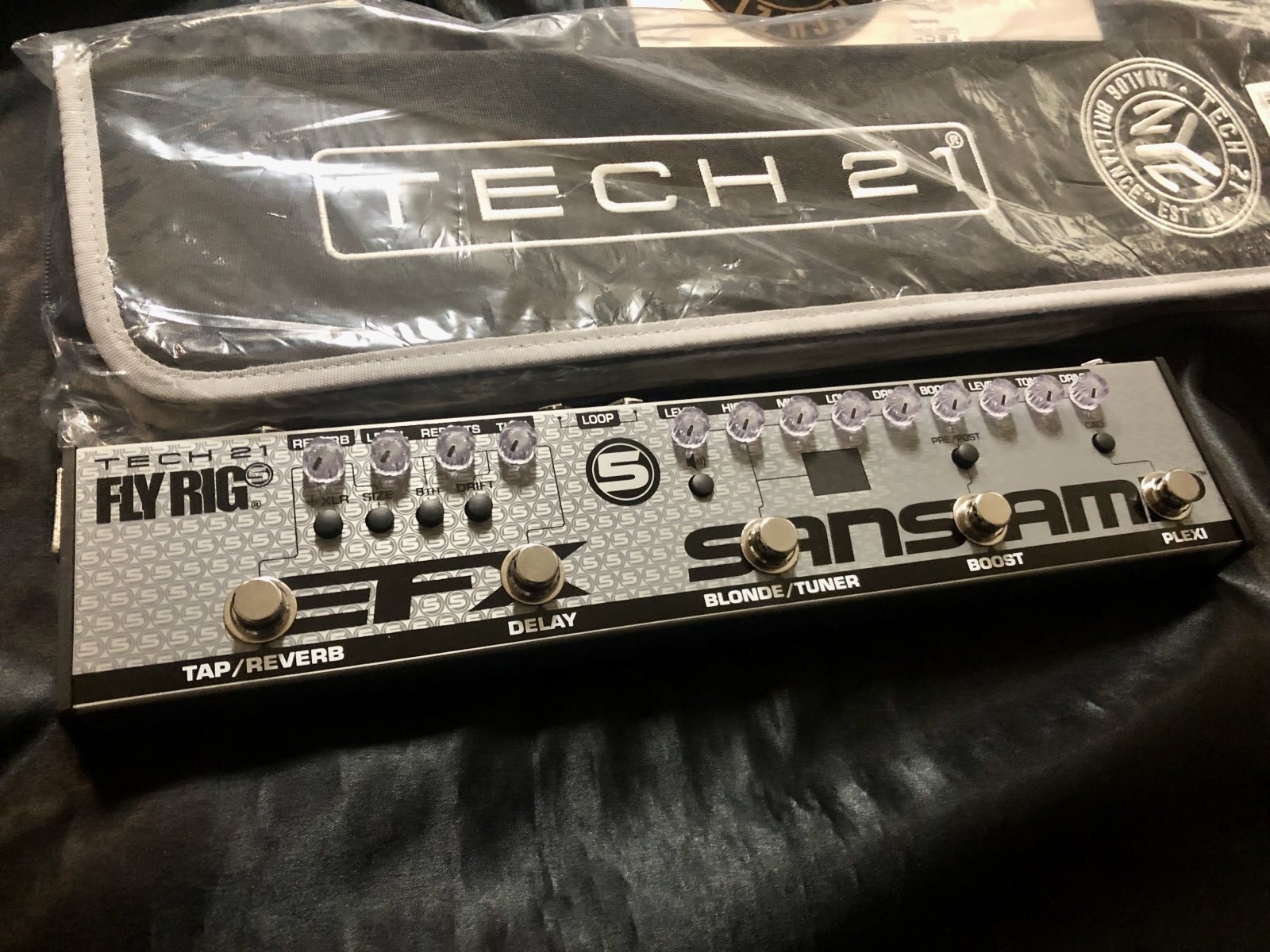 TECH21 / FLY RIG 5 V2 マルチエフェクター / ブルース〜EVH〜メタル