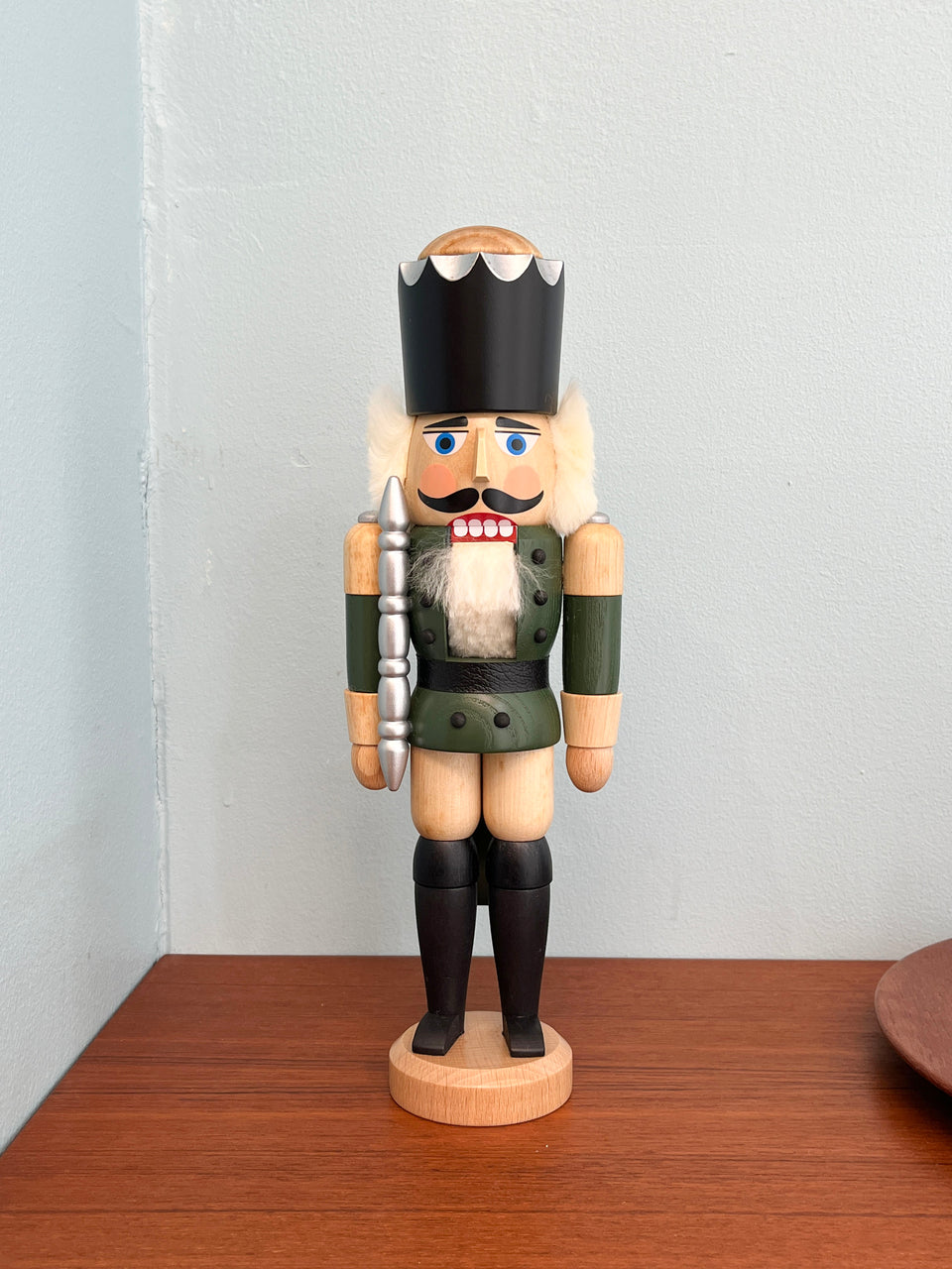 ザイフェナーフォルクスクンスト くるみ割り人形 ドイツ 工芸品