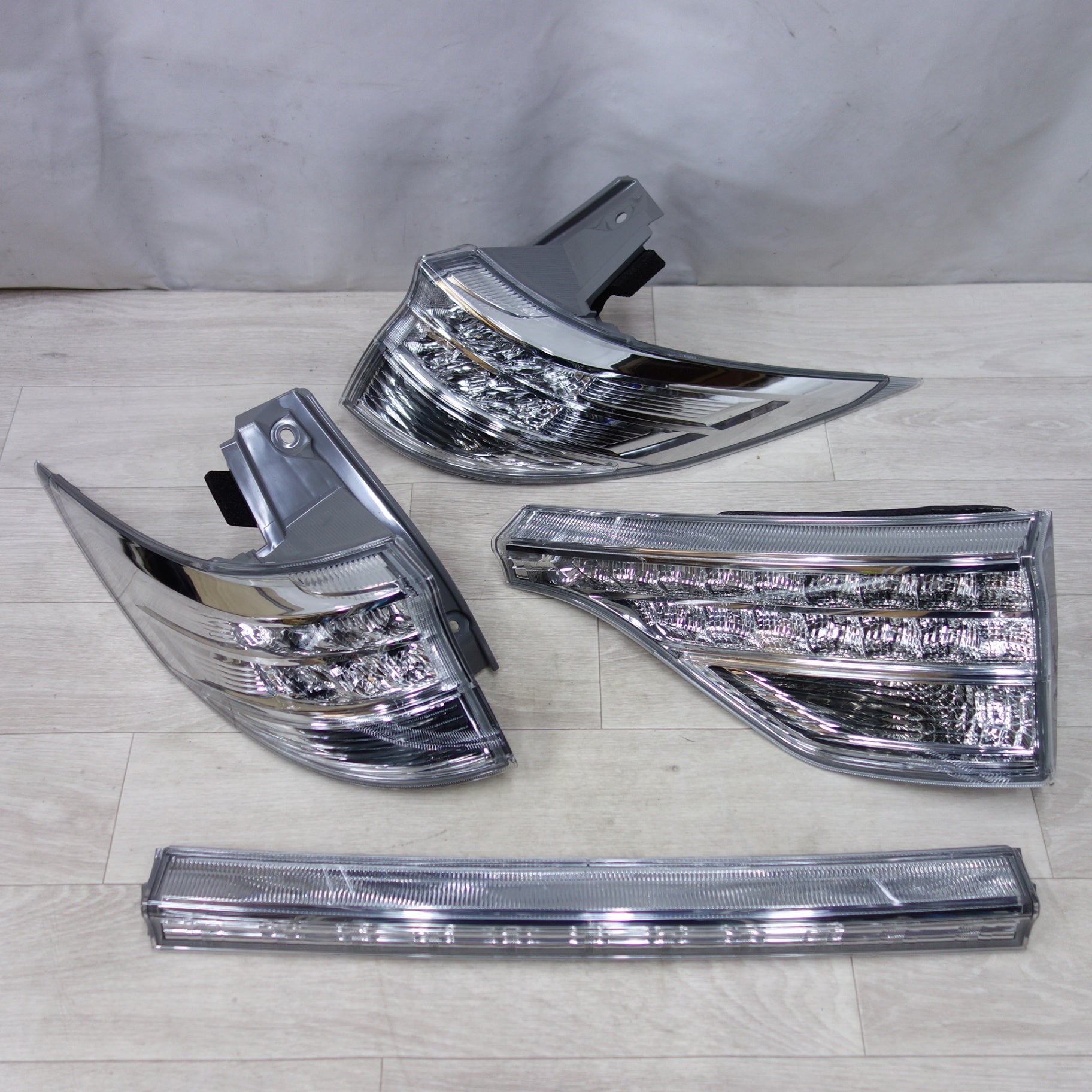 送料無料] 新車外し!左右セット◇トヨタ エスティマ 50系 純正 LED