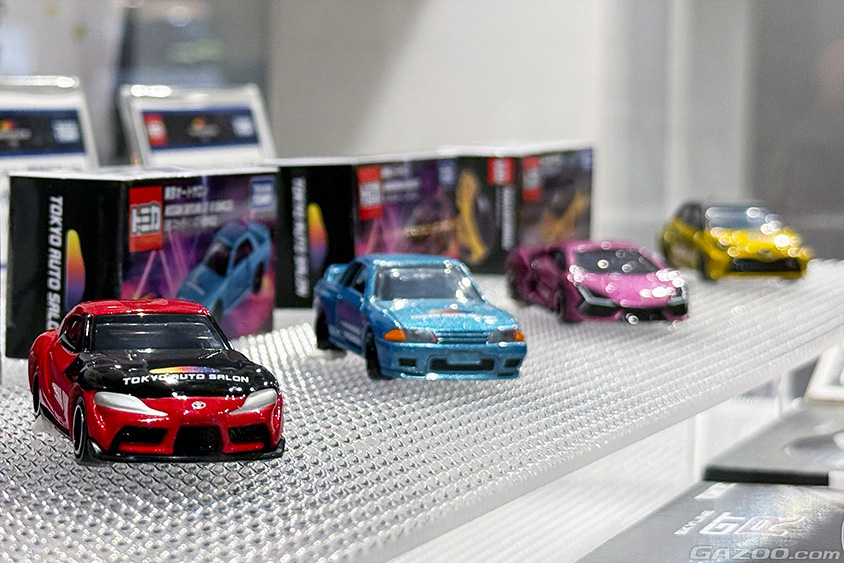 人はナゼ、長蛇の列を作り並ぶのか?『限定ミニカー』に集まった熱狂