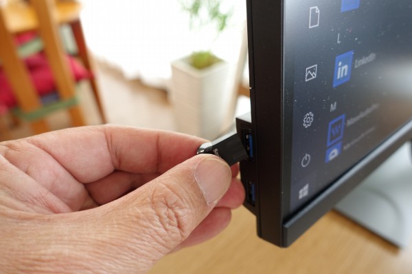 DELL P2720DC USB-Cモニタレビュー/パソコン徹底比較購入ガイド