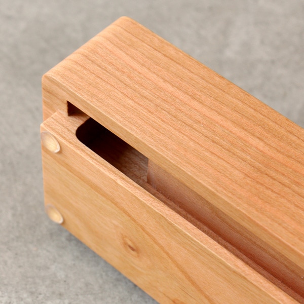 Wooden Speaker Brick」重厚感あふれるシンプルな木製スピーカー