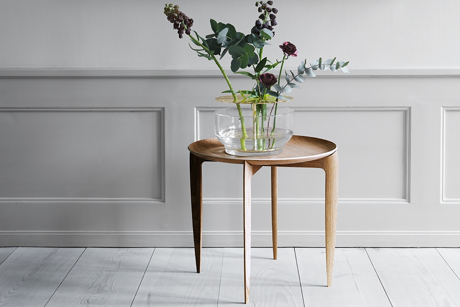 Tray Table（トレイテーブル）/ FRITZ HANSEN（フリッツ・ハンセン