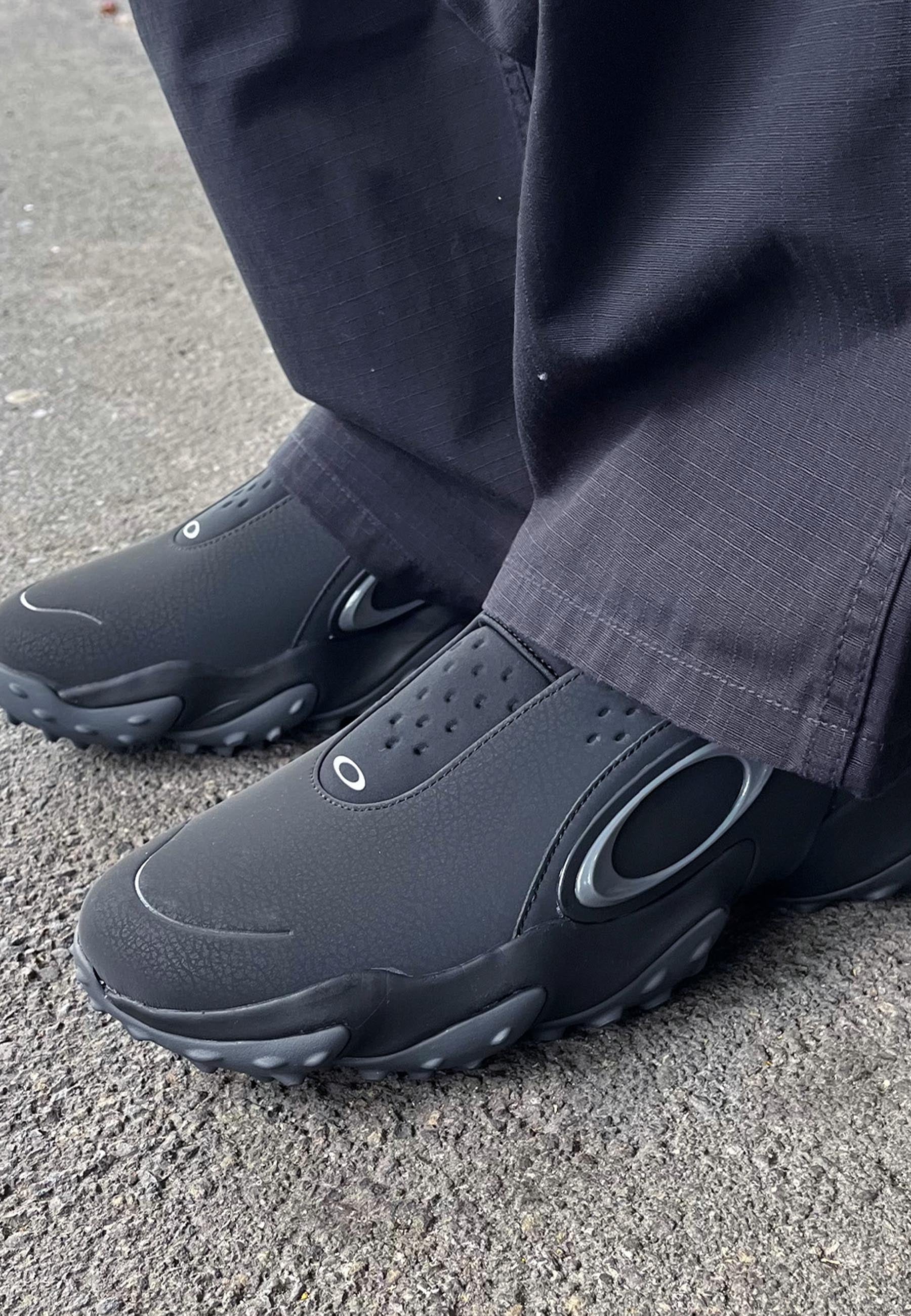 Oakley | Buy Oakley Edge Icon - Blackout online | Good As Gold, NZ