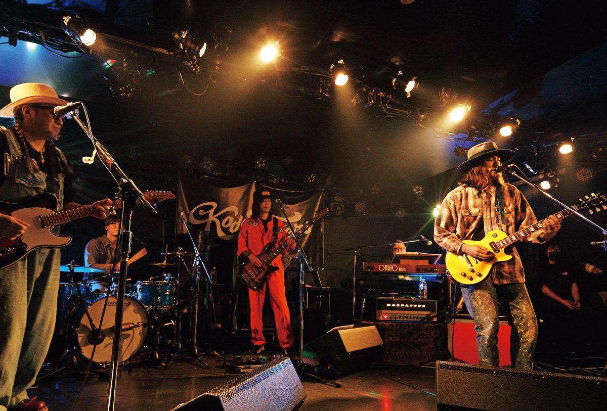 長瀬智也、謎に包まれたロックバンド