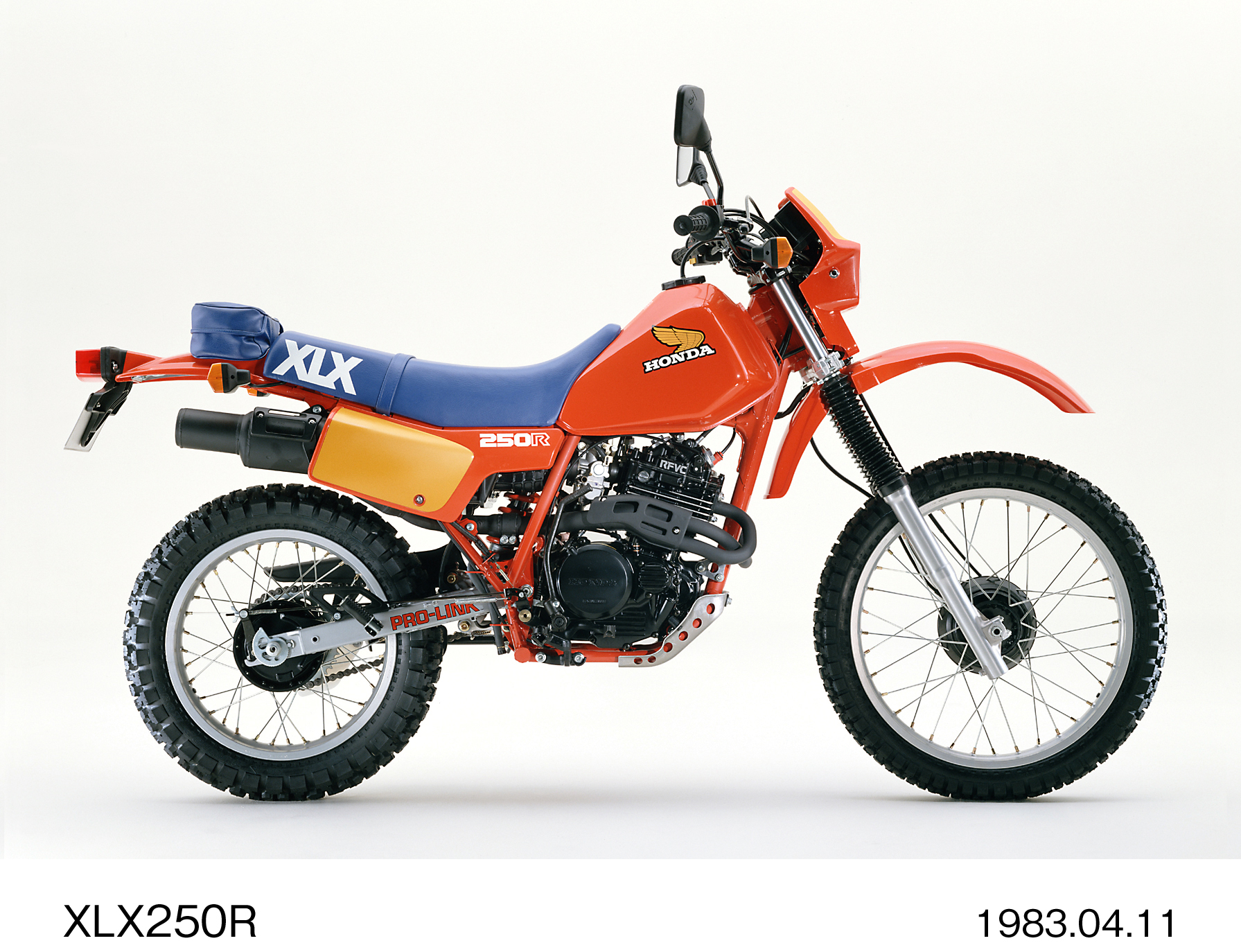 放射状4バルブ採用の4サイクル単気筒エンジン搭載 ランドスポーツ