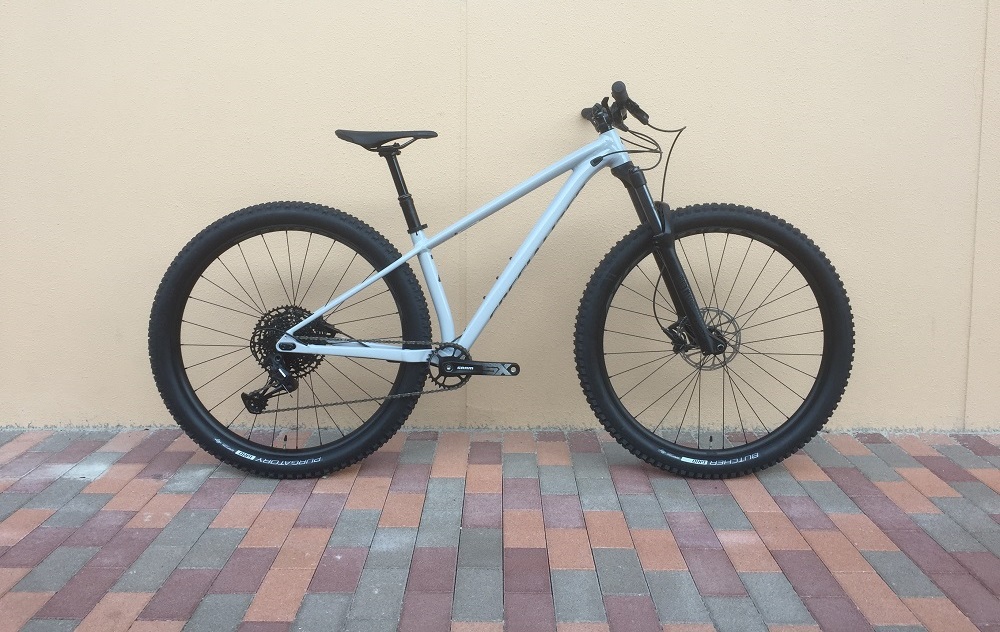 スペシャライズドfuse comp 29 マウンテンバイク カスタム トレイル