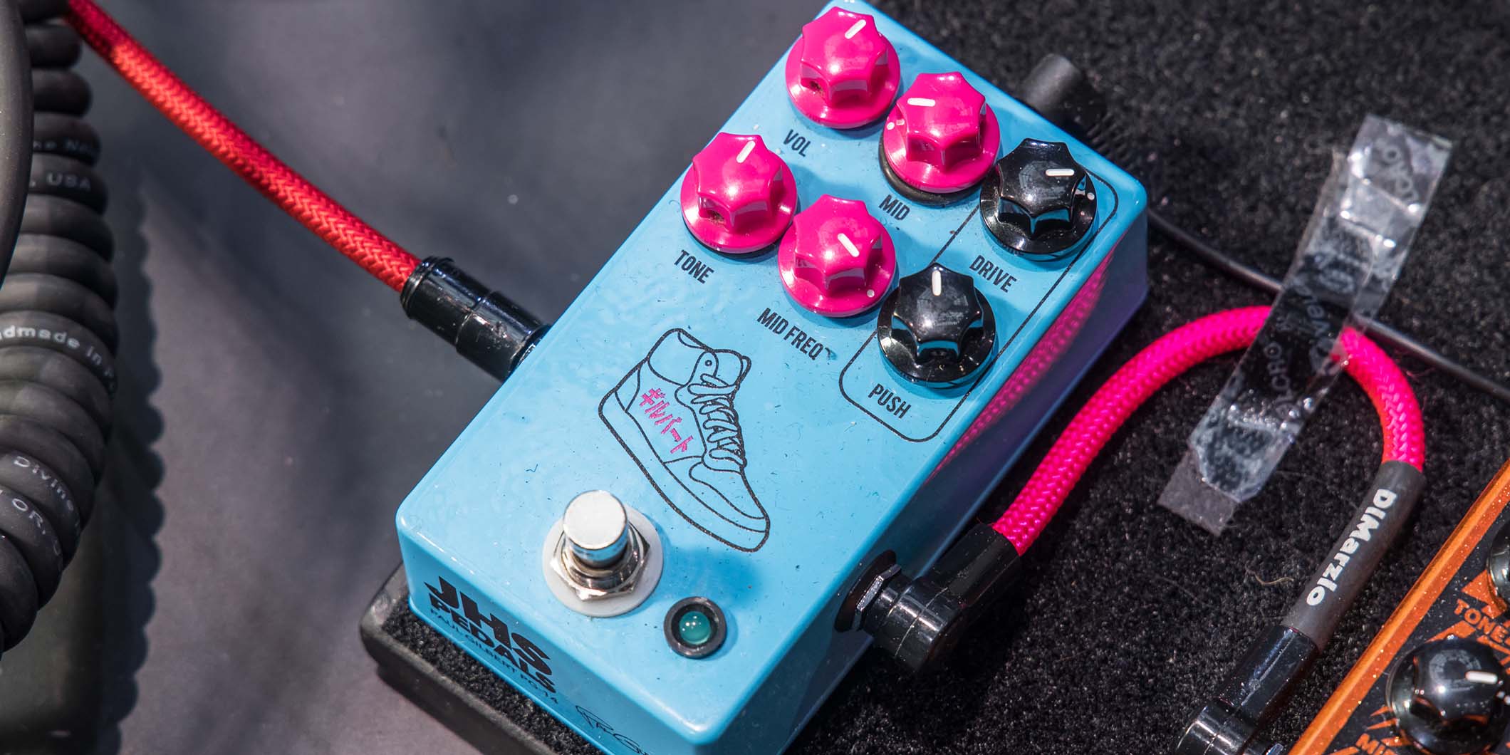 MR.BIGの最後の武道館で、ポール・ギルバートが操ったペダルボード