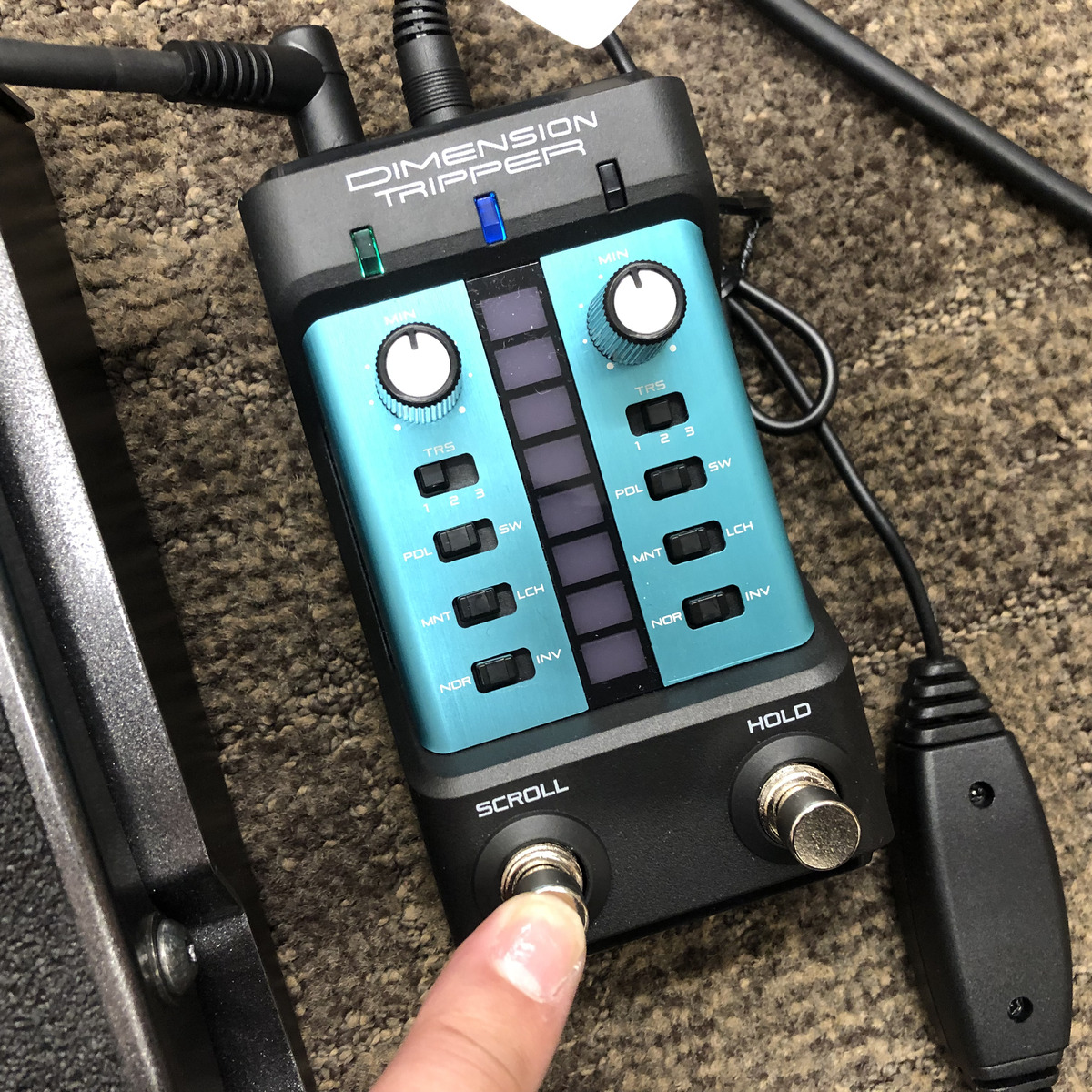 SNSで話題のエフェクトコントローラー「CASIO DIMENSION TRIPPER」を