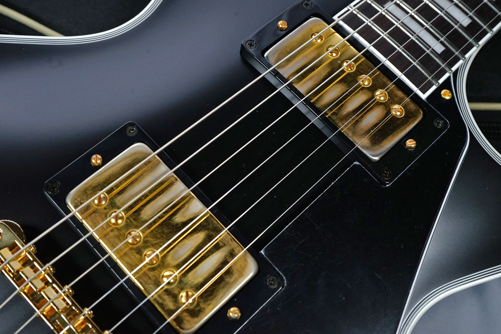 ベアナックルPU搭載、国産の雄「Tokai」LPカスタムタイプ｜ギター