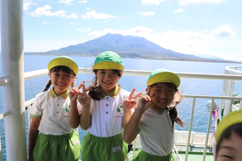 桜島大根播種 │学校法人 四元学園 認定こども園 はなぶさ幼稚園