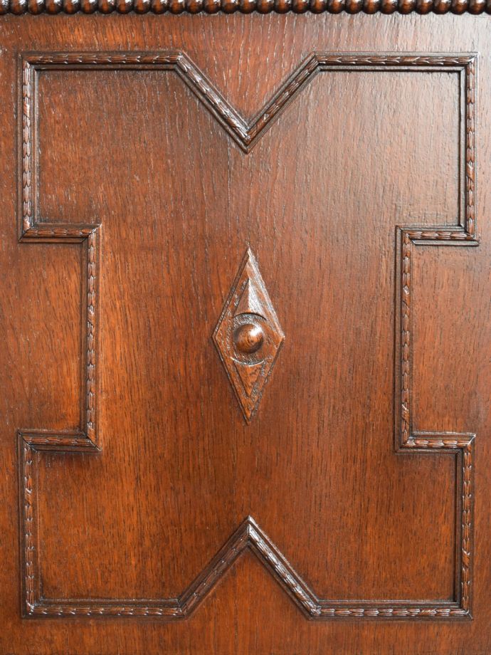 イギリスから届いたおしゃれな仕切り、アンティークのファイヤー