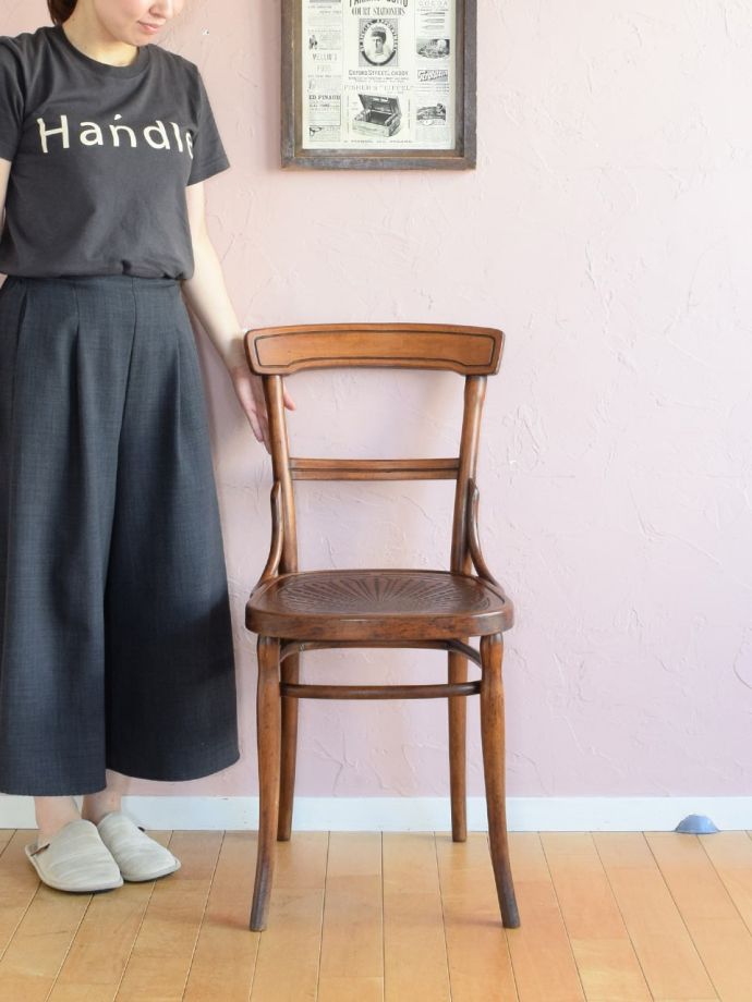 イギリスのオシャレなアンティークの椅子、曲げ木のベントウッドチェア
