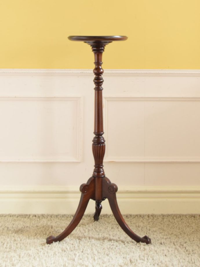 イギリスから届いた美しい花台、アンティークのプラントスタンド(q