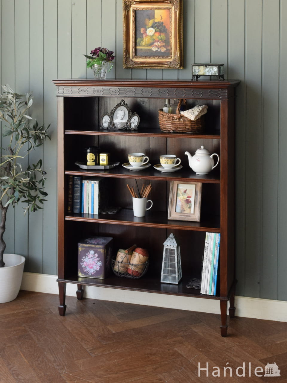 フランスのアンティーク家具、シャビーシックな雰囲気が可愛いウォール