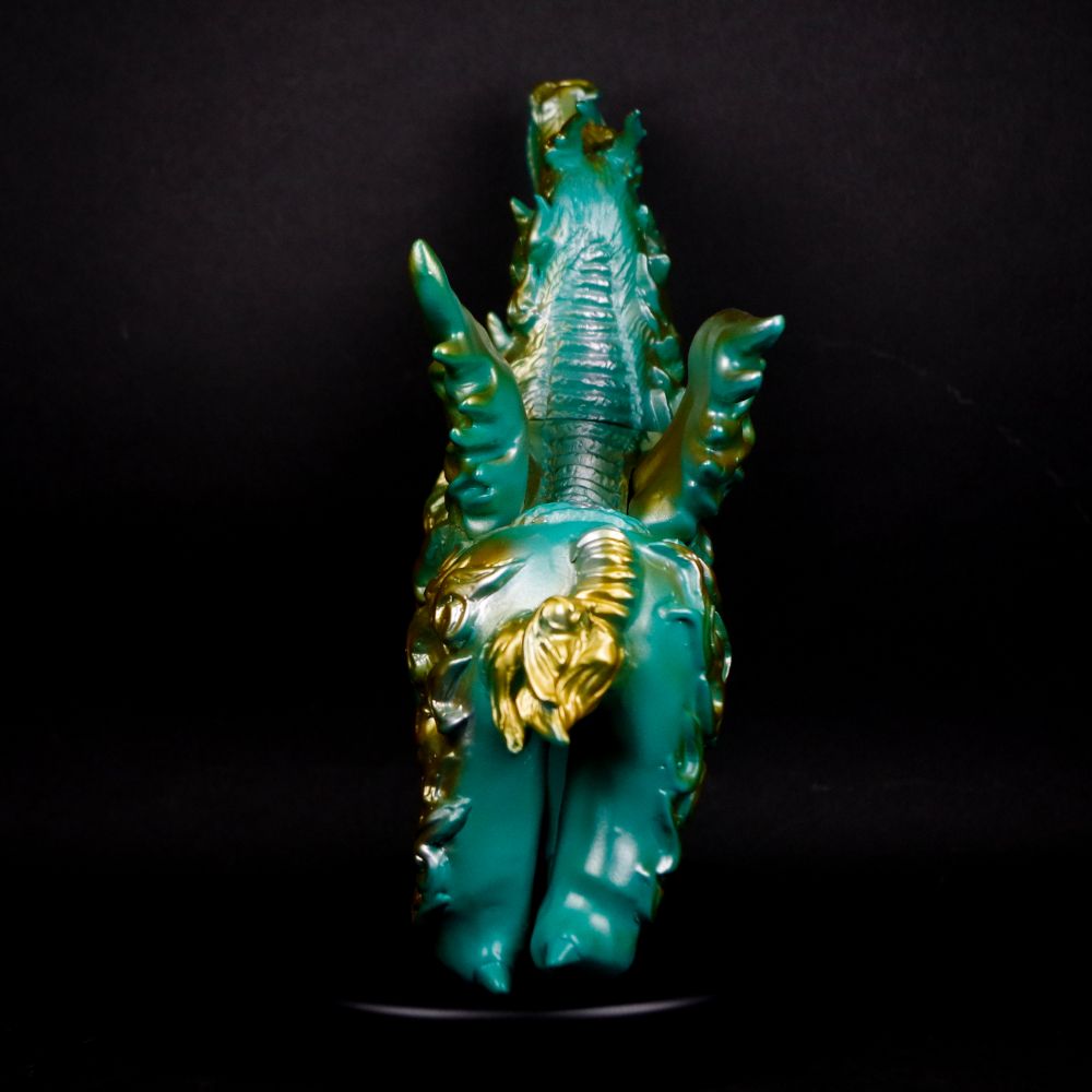 11月7日(月) 12:00より受注開始】『ウルトラマン』墓場の画廊