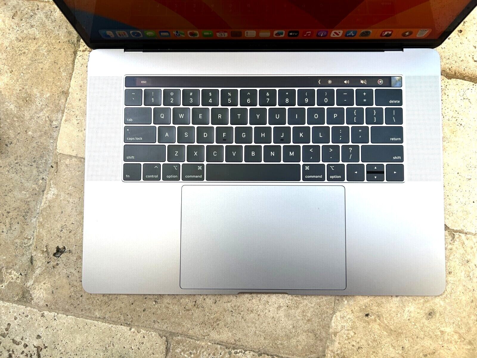 15 Inch Apple MacBook Pro ﻿Sequoia | 6-Core i9 | a1990 | Touch Bar