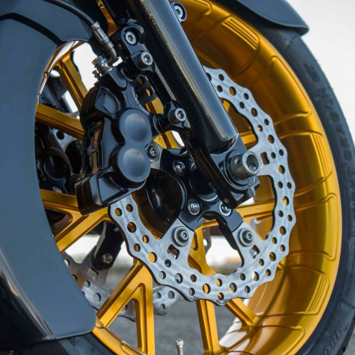 アレンネス 4ピストン キャリパー フロント11.8インチディスク用