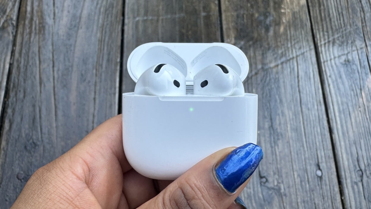 Apple AirPods 4 with ANC review: I flew 3,319 miles on a plane